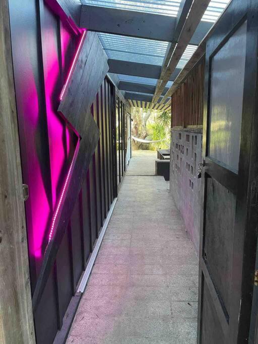 Electric Waihi Beach House - Family & Dog Friendly, Close To Beach, Pool Table, Outdoor Fire Room, Skate Ramp Bowentown المظهر الخارجي الصورة